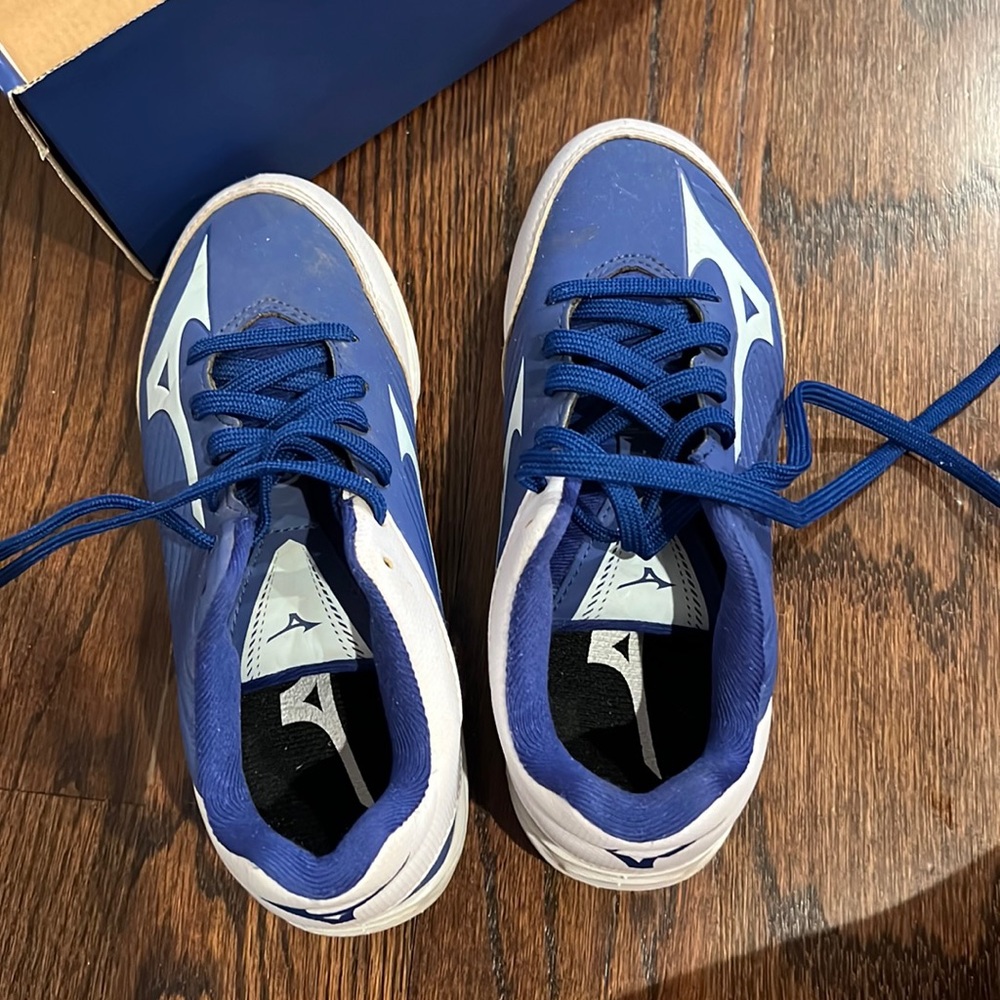 Mizuno 9 spike adventure youth cleats